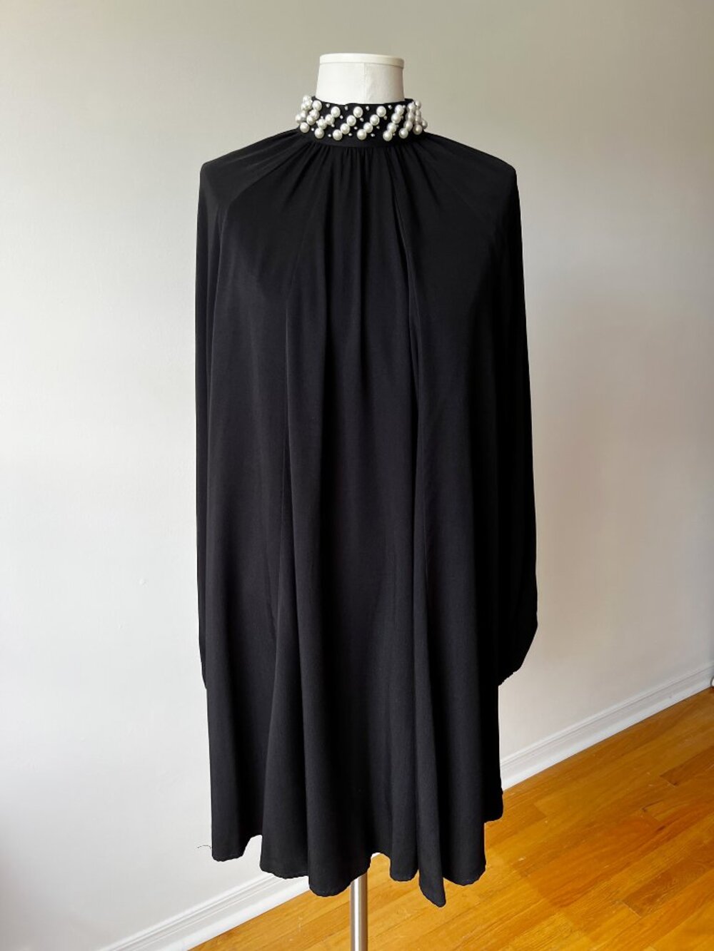 H&M Black Pearl Beaded Collar Long Sleeve Swing Dress US 2
